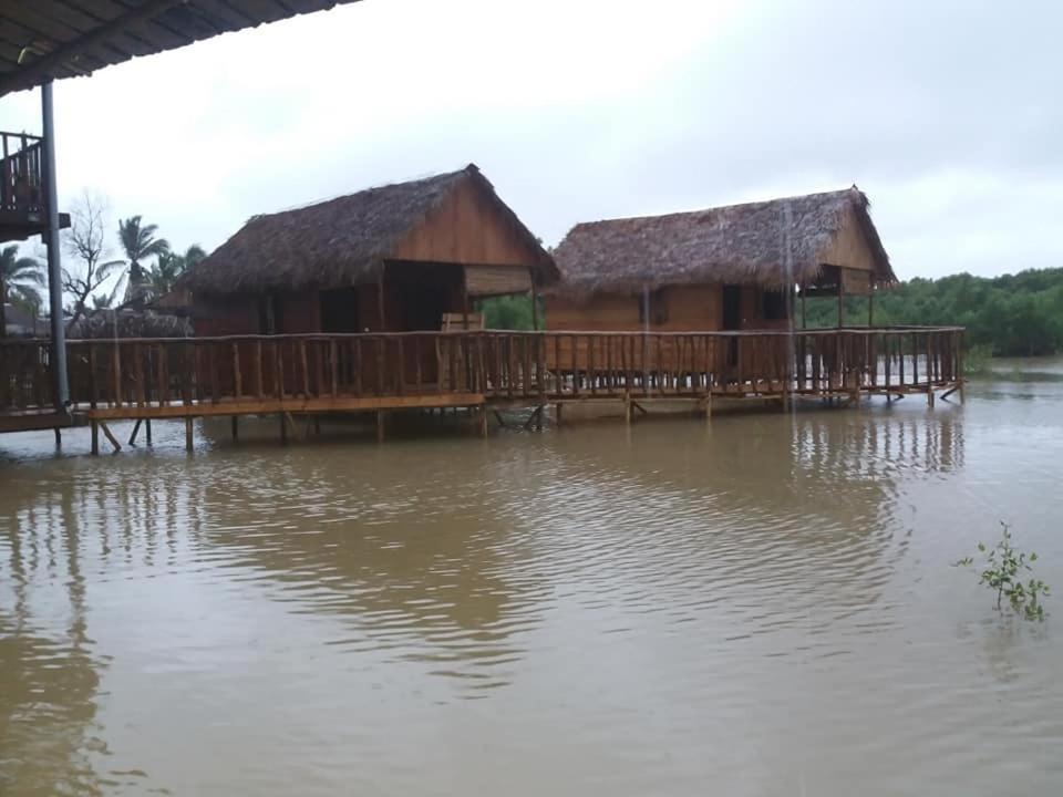La Capannina Chez Lea Hotel Morondava Exterior photo